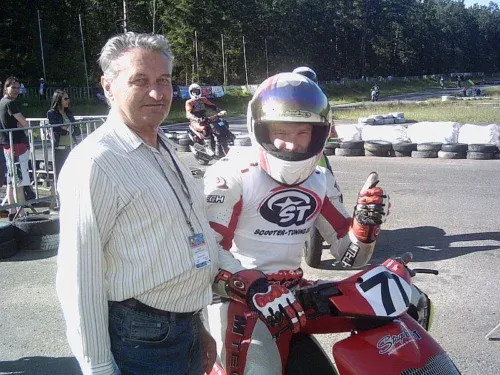 Autoklub-pisek-skutr1