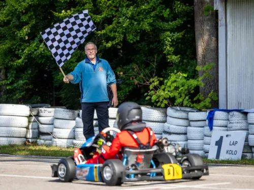 Zavody-motokar-tillotson-zari-2025